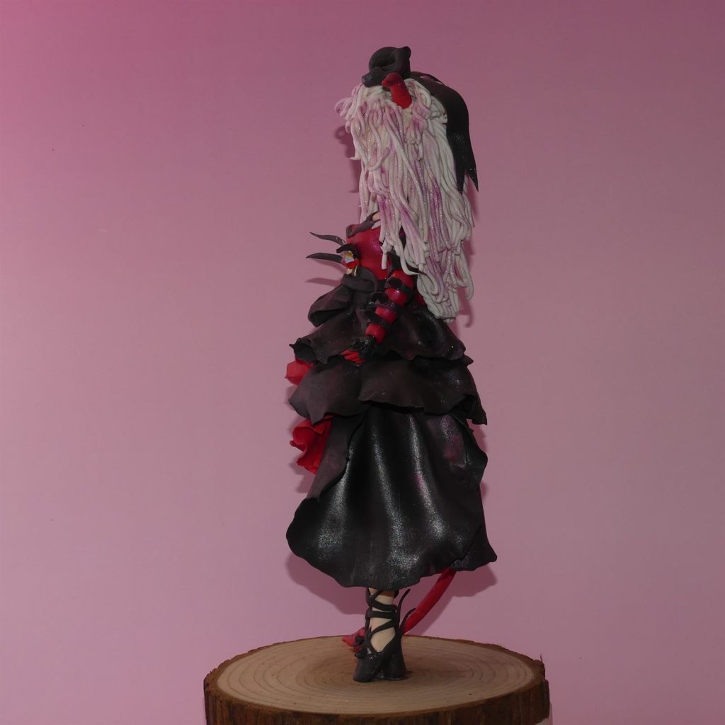 Figurine en porcelaine froide réalisée à la main
