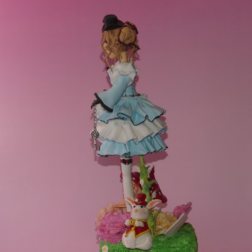 Figurine en porcelaine froide réalisée à la main