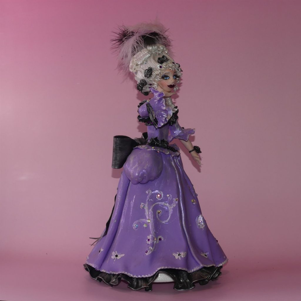 Figurine en porcelaine froide réalisée à la main