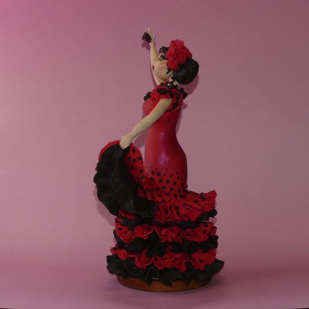 Figurine en porcelaine froide réalisée à la main