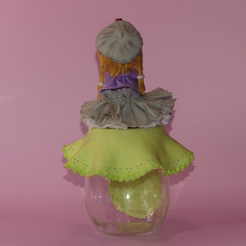 Figurine en porcelaine froide réalisée à la main