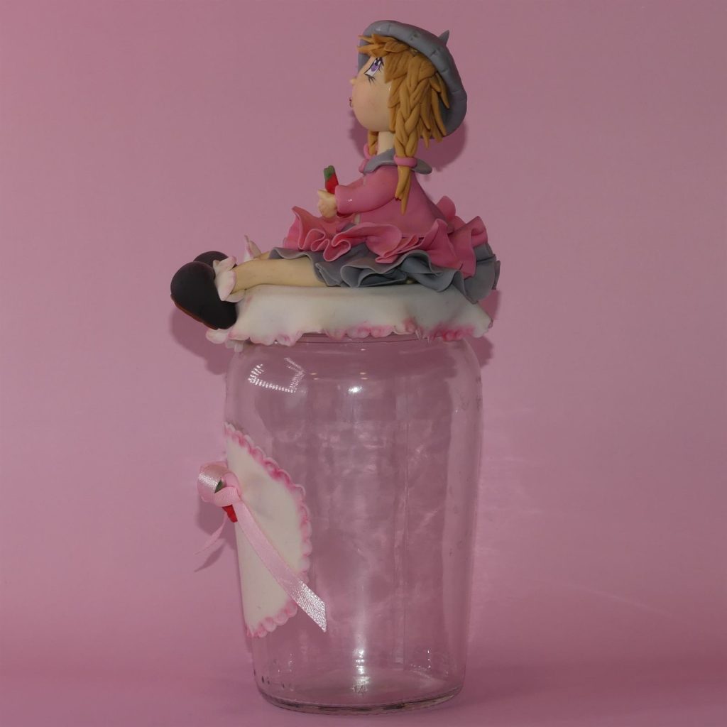 Figurine en porcelaine froide réalisée à la main
