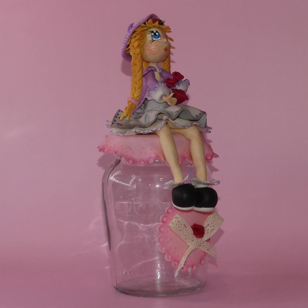Figurine en porcelaine froide réalisée à la main