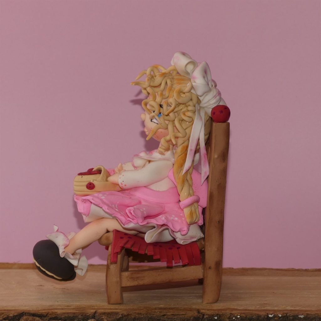 Figurine en porcelaine froide réalisée à la main