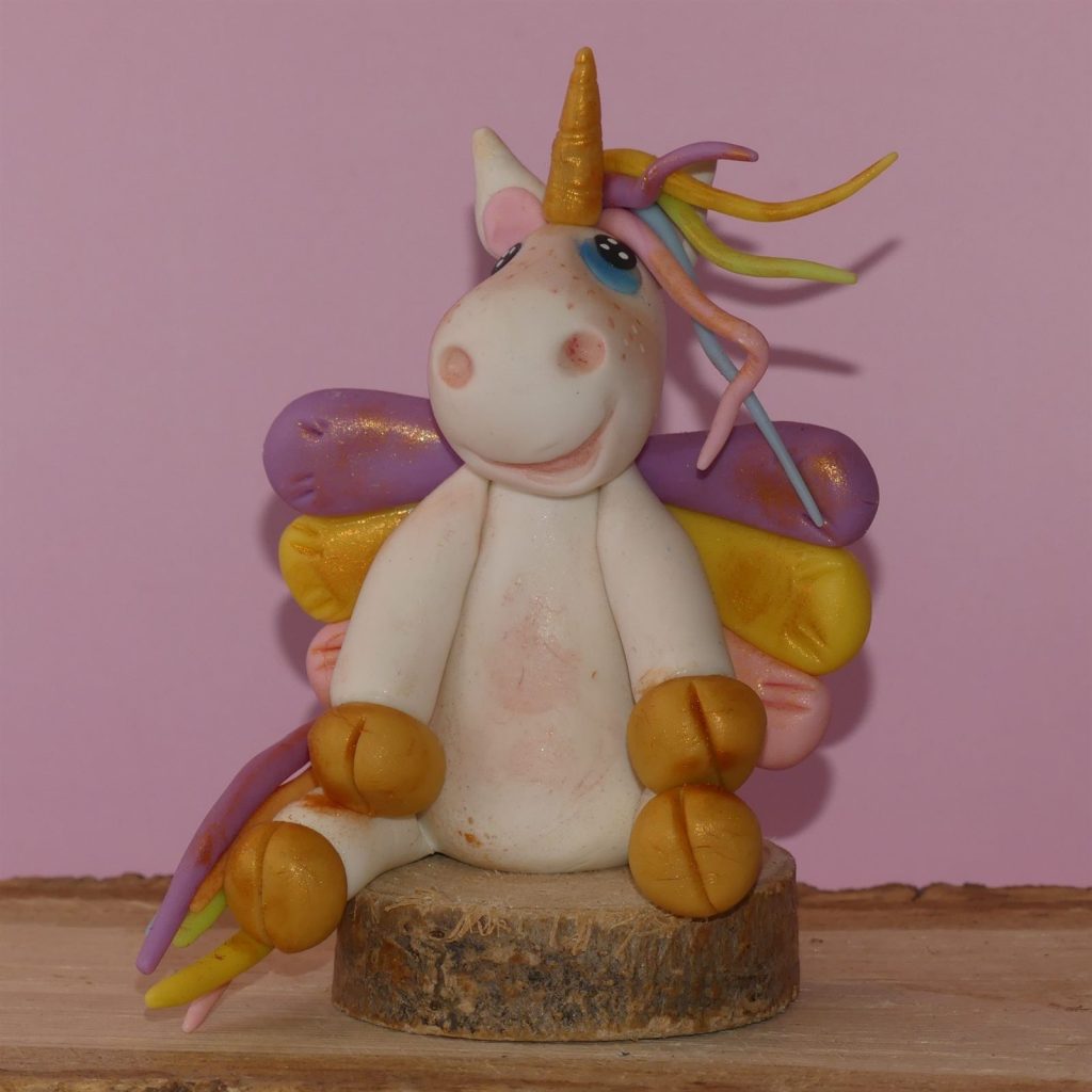 Figurine en porcelaine froide réalisée à la main