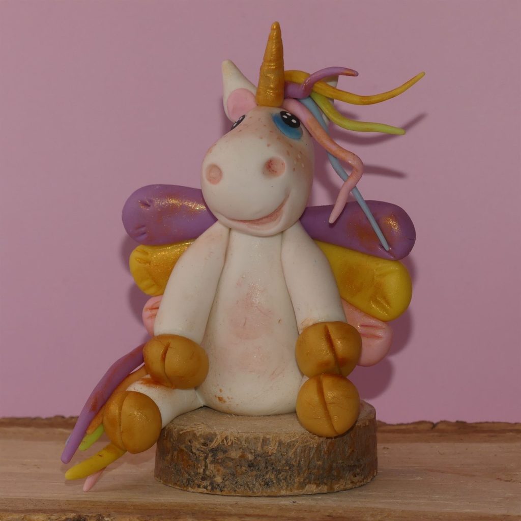 Figurine en porcelaine froide réalisée à la main