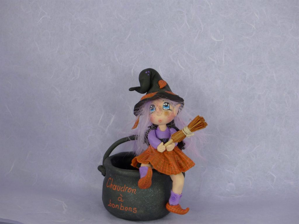 Figurine en porcelaine froide réalisée à la main