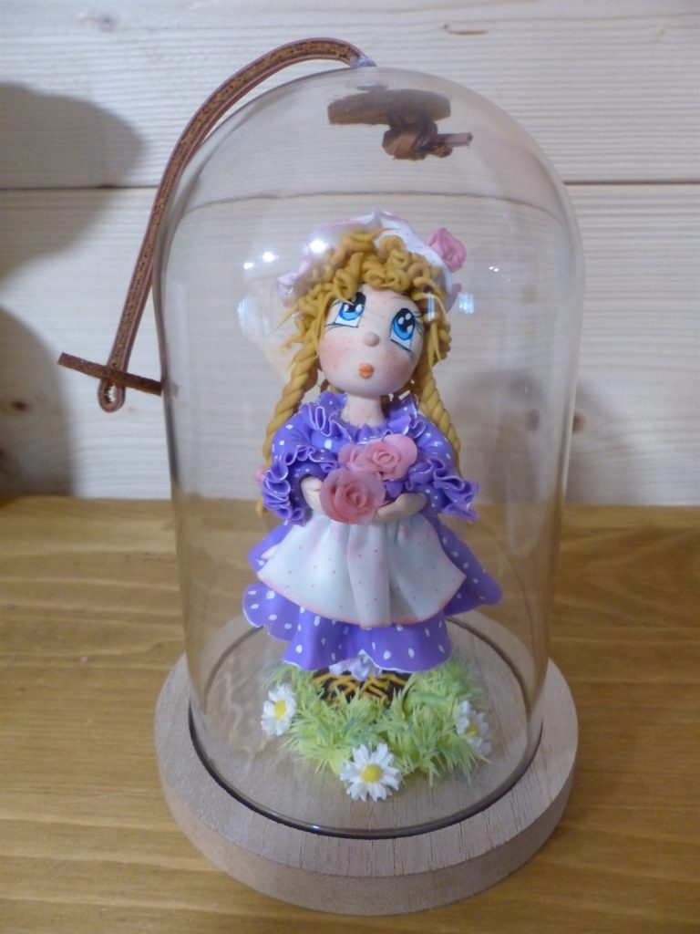 Figurine en porcelaine froide réalisée à la main