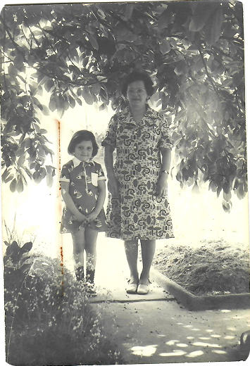 Sandrine et sa grand-mère
